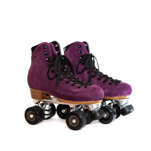 100% genuine suede upper, Tongue stabilizer, 82" laces


Adjustable PU toe stop


Custom printed padded lining, Cushioned insole


Painted aluminum-alloy eyelets, ABEC-7 bearings


Aluminum-alloy plate


58mm 82A urethane wheels with internal hub